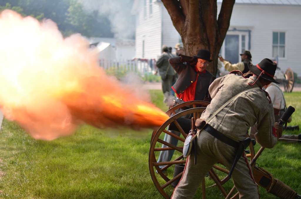 Civil War Battle Cannon Fire