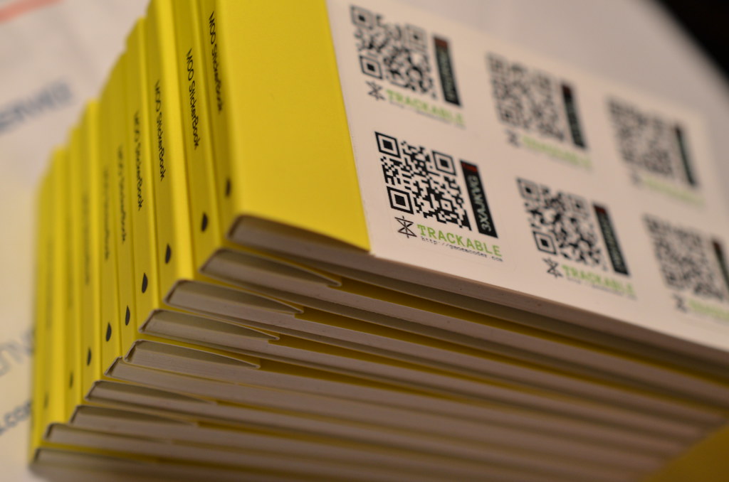 Trackable Geocaching QR Code Stickers