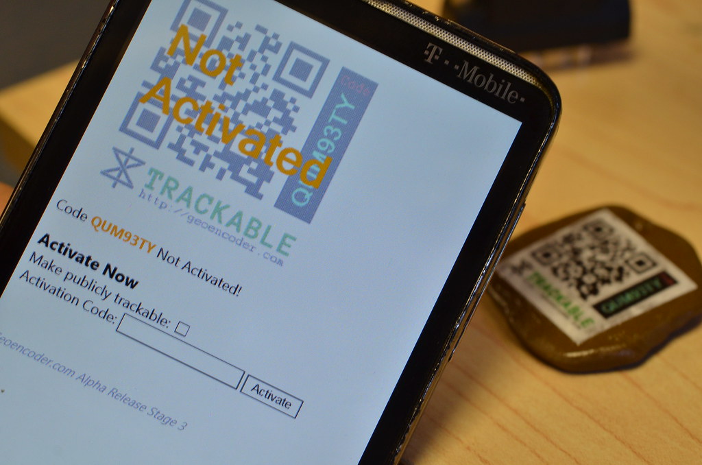 Geotrackable QR Code