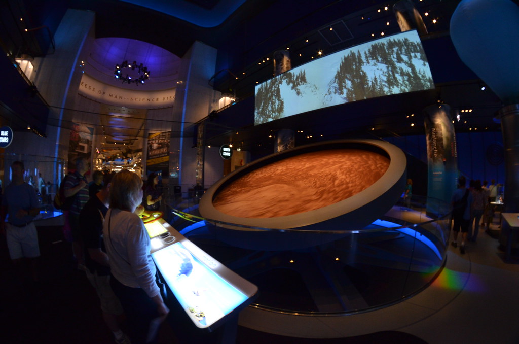 Museum of Science and Industry 212