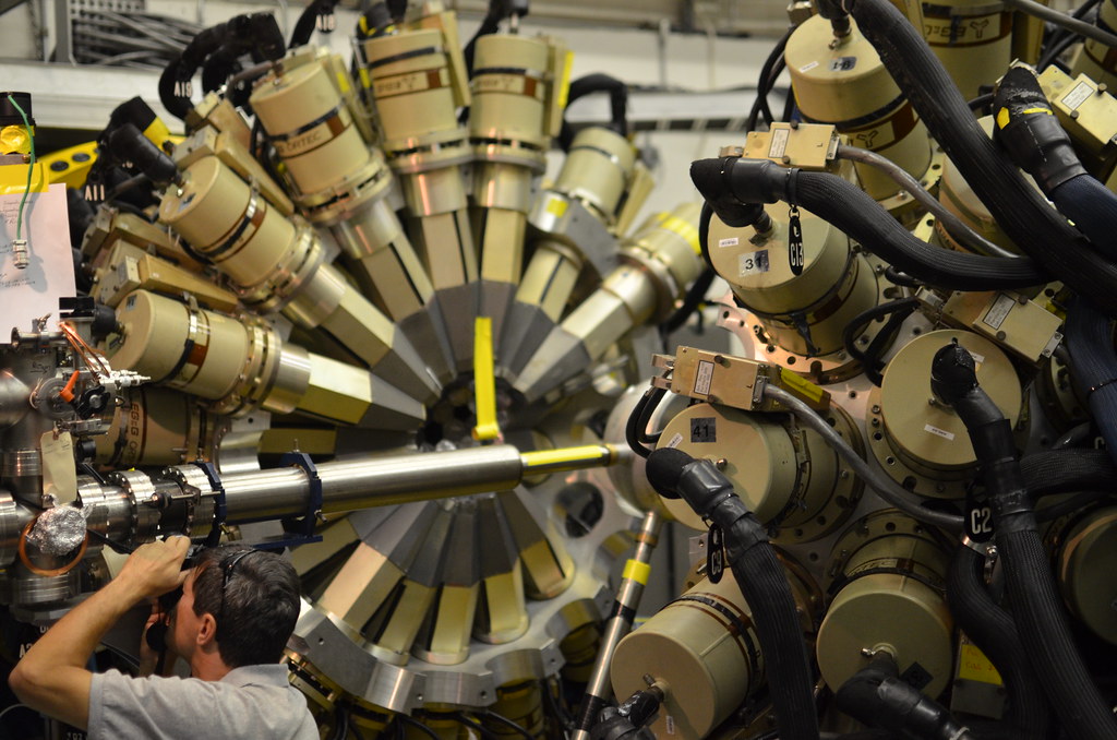 Argonne National Laboratory 553