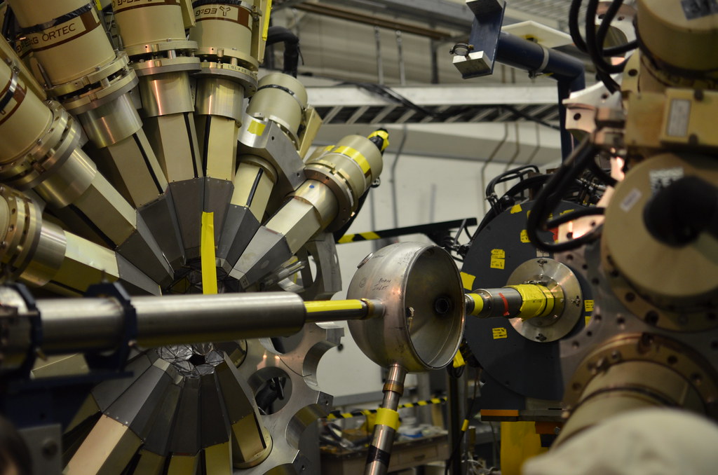 Argonne National Laboratory 571