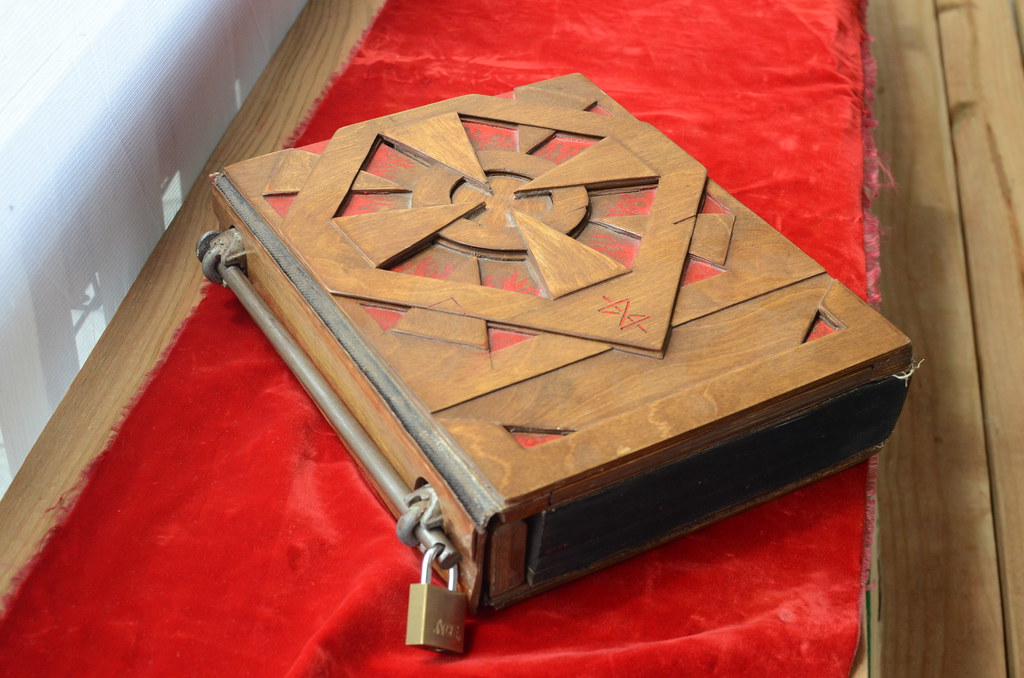 Wooden Book 001