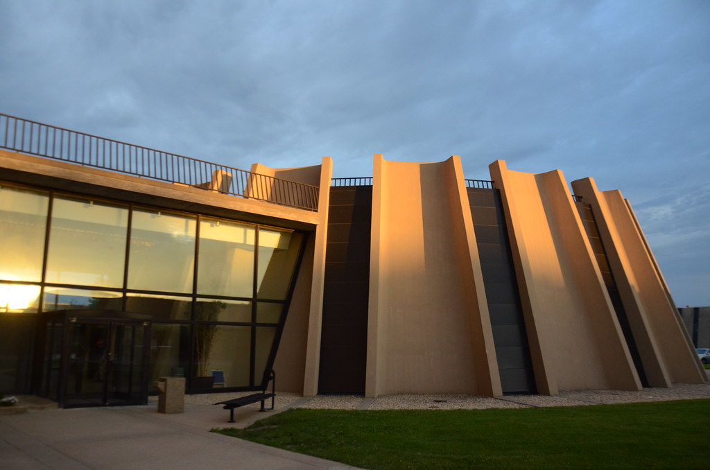 Fermi National Accelerator LaboratoryFermi National Accelerator 210