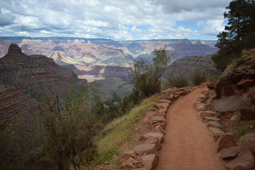Grand Canyon Bright Angel Trail 140