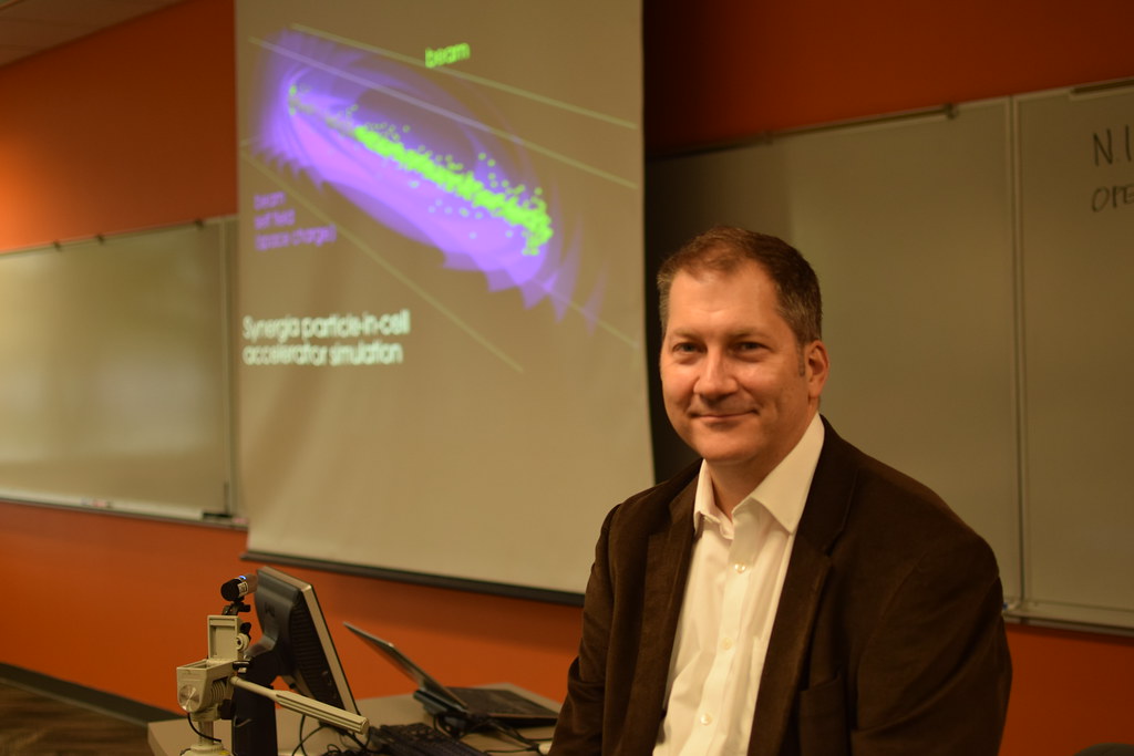 Dr James Amundson
