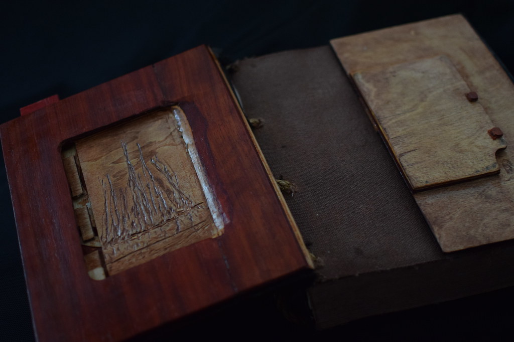 Wooden Book_2032