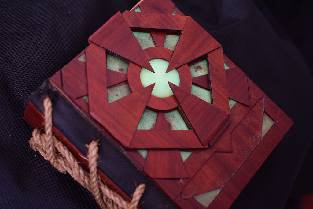 Wooden Book_2040