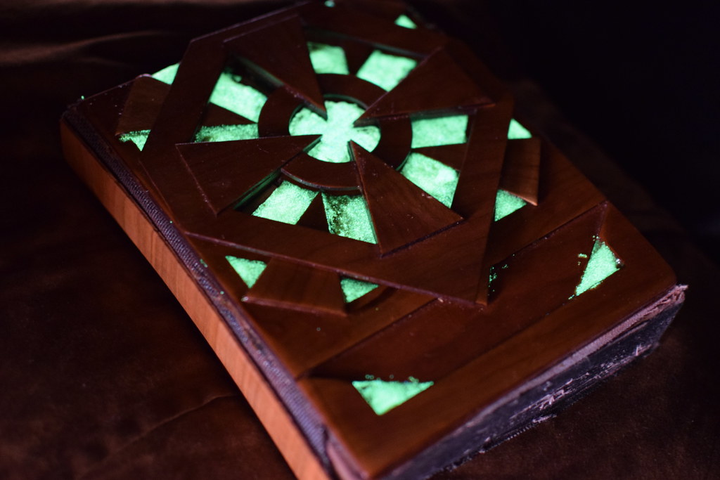 Wooden Book_2080