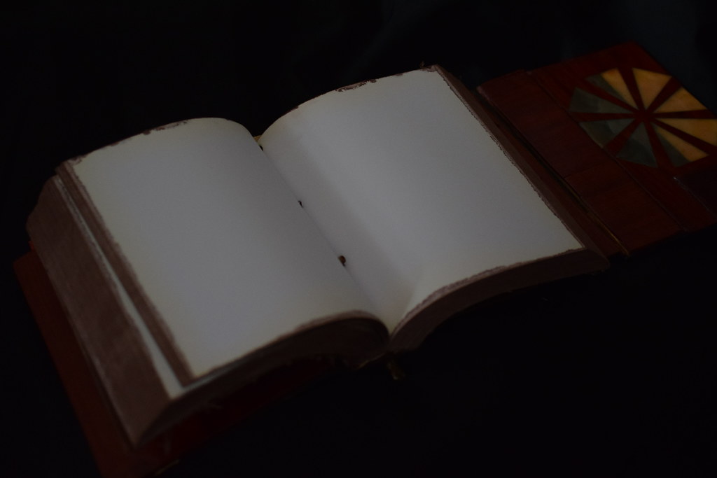 Wooden Book_2018