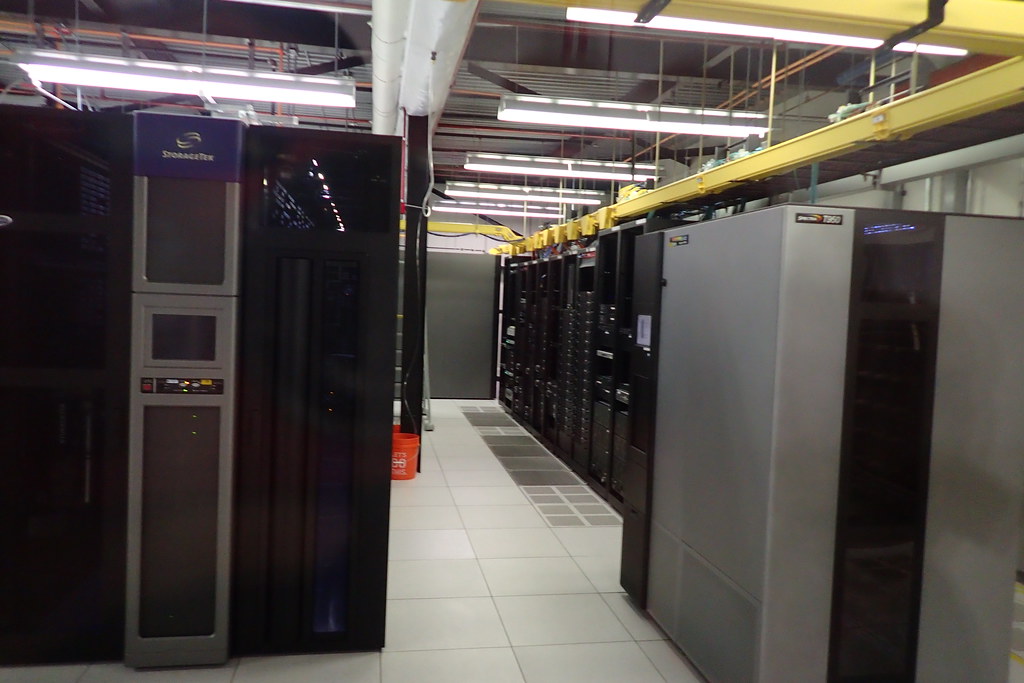 Fermilab Grid Computing Center PA250255